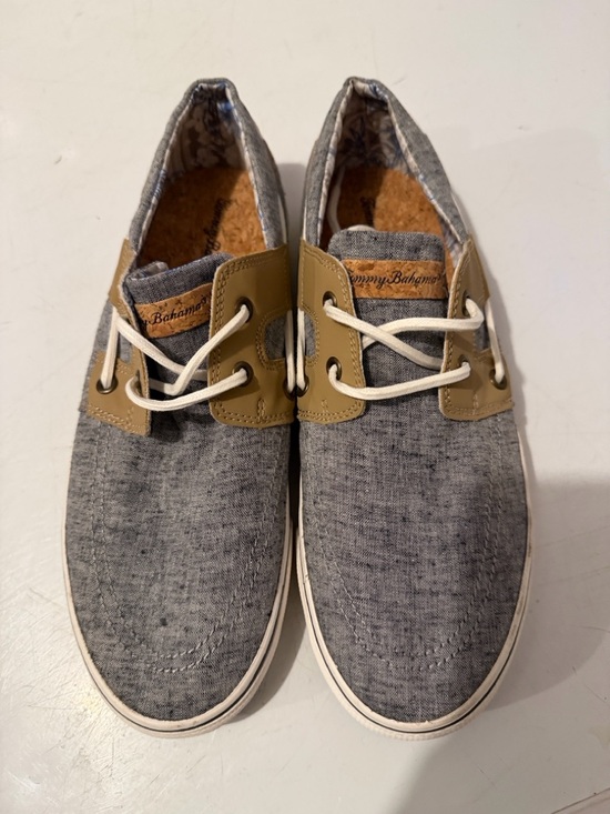 Tommy Bahama Other - Men’s Size 10D Tommy Bahama Gray Canvas Lace-Up Shoes with Tan Accents NWOT